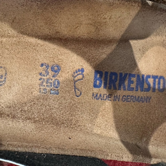 Birkenstock Gizeh Grey Thong Sandals in Narrow— Size 39 (Women’s 8, Men’s 6) main image 4